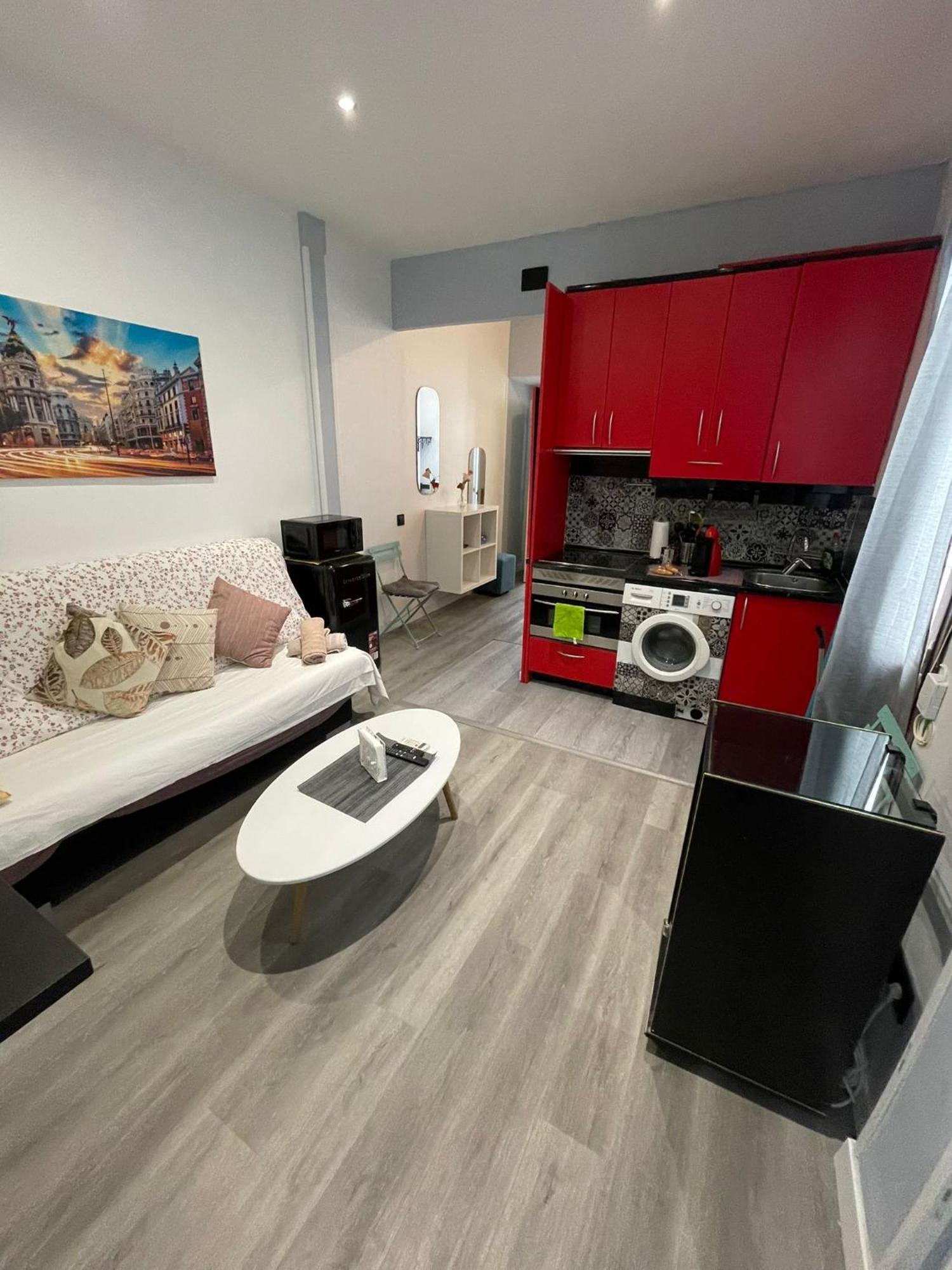 Cebada Love Apartment Madrid Exteriör bild